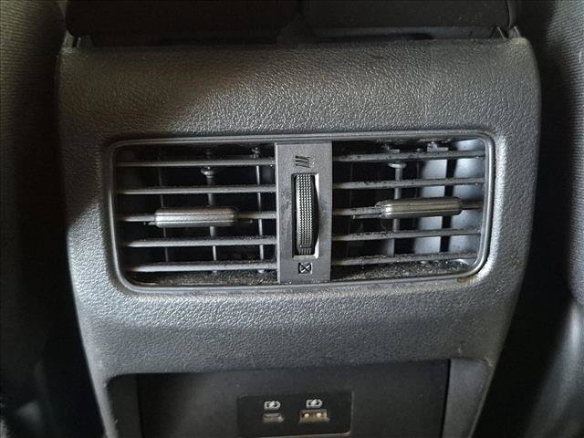 Used 2022 Nissan Rogue SV FWD image 16