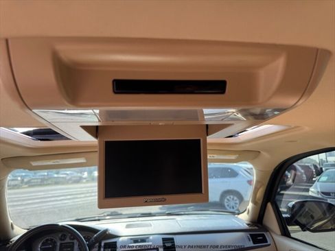 Used 2010 Cadillac Escalade Premium AWD/4WD image 31