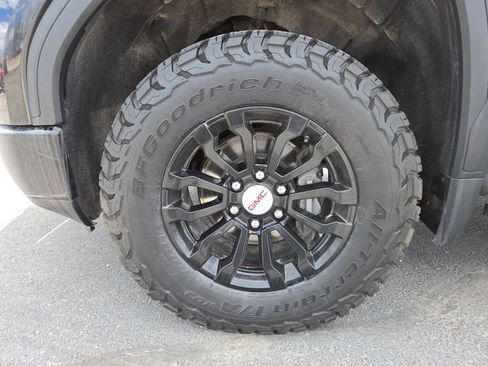 Used 2019 GMC Sierra 1500 AT4 w/ AT4 Premium Package AWD/4WD image 7