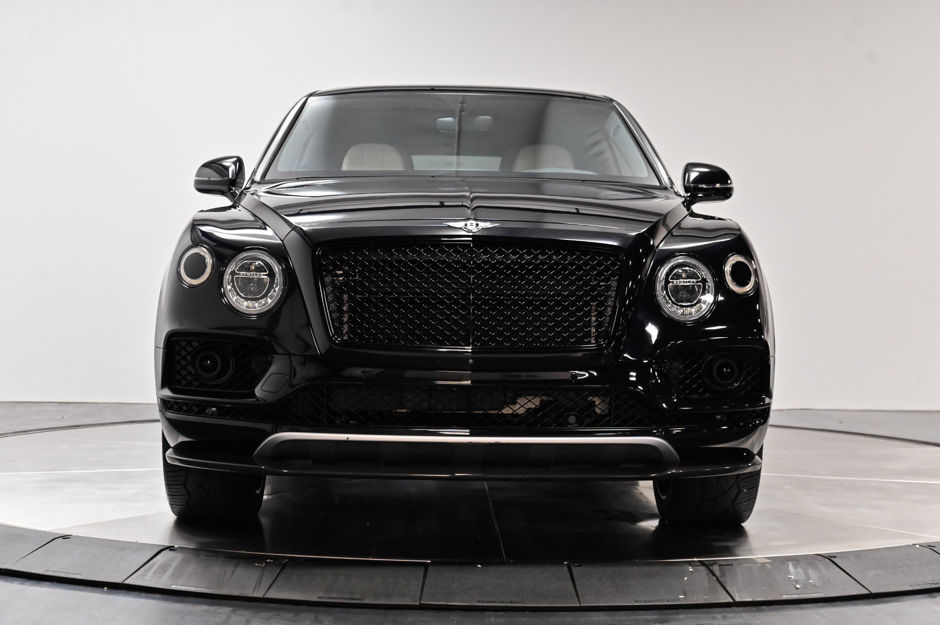 Used 2018 Bentley Bentayga w/ Black Specification AWD/4WD image 54