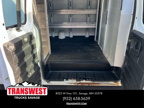 Used 2018 Chevrolet Express 3500 Extended w/ Driver Convenience Package image 5