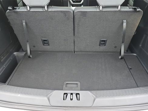 Used 2025 Ford Explorer Active w/ Active Comfort Package image 30