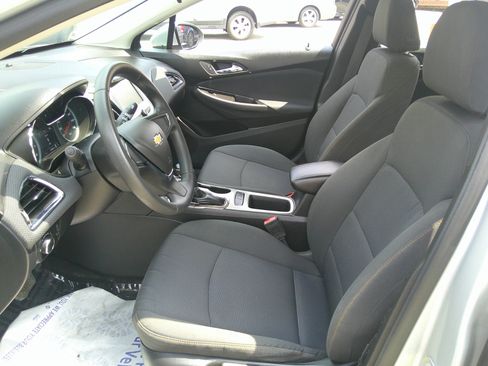 Used 2017 Chevrolet Cruze LS image 35