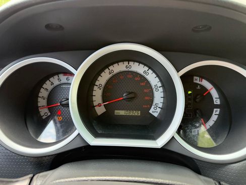 Used 2013 Toyota Tacoma 4x4 Double Cab w/ TRD Off-Road Pkg image 24