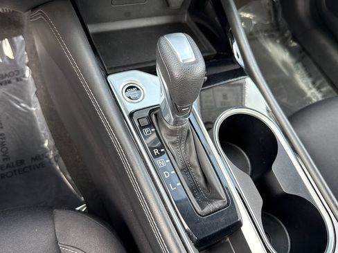 Used 2023 Nissan Altima 2.5 SV FWD image 32