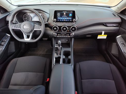 New 2025 Nissan Sentra SR image 11