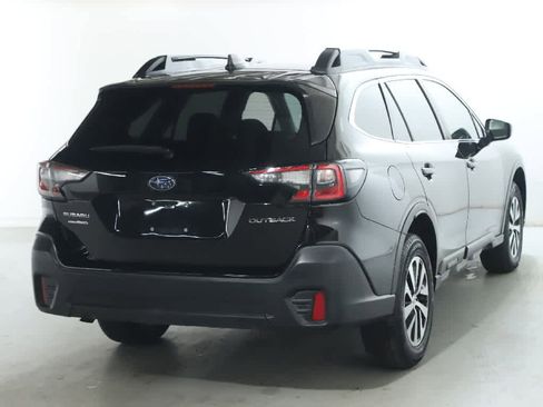Used 2022 Subaru Outback Premium image 45