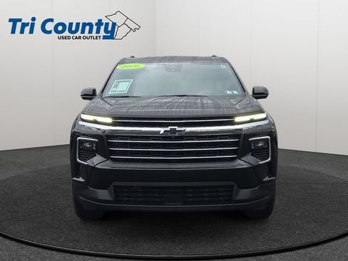 Used 2026 Chevrolet Traverse LT w/ Driver Confidence Package AWD/4WD image 2