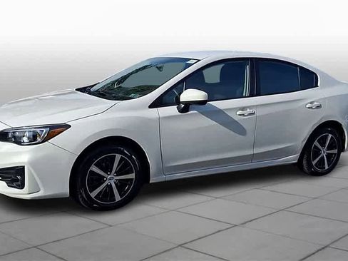 Used 2019 Subaru Impreza 2.0i Premium image 4