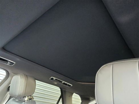 New 2026 Land Rover Range Rover Sport SE image 13