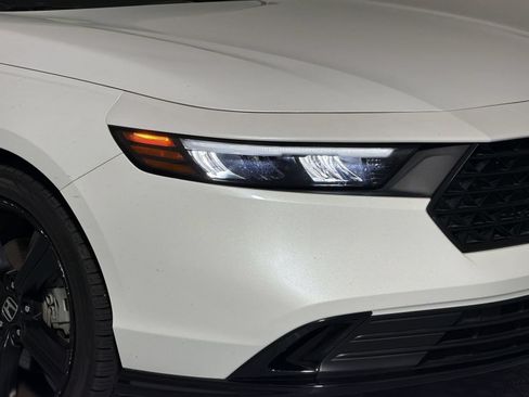 Used 2024 Honda Accord Sport image 11