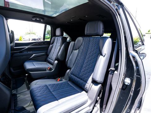 Used 2026 Cadillac Escalade IQ Sport 1 w/ LPO, Floor Liner Package AWD/4WD image 48
