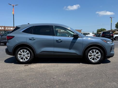 Used 2023 Ford Escape Active FWD image 9