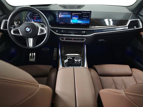 Used 2024 BMW X5 xDrive40i w/ M Sport Package AWD/4WD image 12