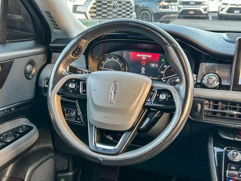 Used 2020 Lincoln Corsair Reserve FWD image 19
