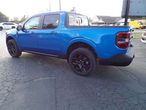 New 2025 Ford Maverick Lariat w/ Black Appearance Package image 5