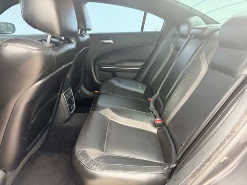 Used 2021 Dodge Charger SXT w/ Leather Interior Group RWD image 13