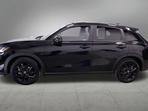 Certified 2023 Honda HR-V Sport image 3