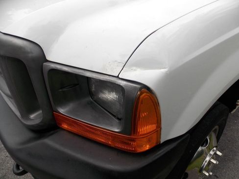 Used 2000 Ford F450 2WD Regular Cab Super Duty image 24