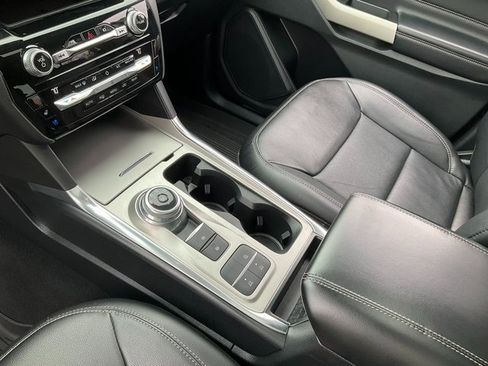 Used 2021 Ford Explorer Limited w/ Hybrid Equipment Group 310A image 15