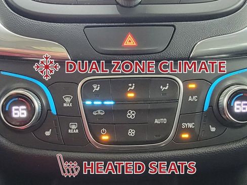 Used 2019 Chevrolet Equinox LT FWD image 24