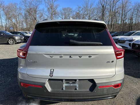 New 2025 Volvo XC40 B5 Plus w/ Climate Package image 16