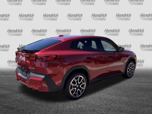 Certified 2025 BMW X2 xDrive28i AWD/4WD image 10