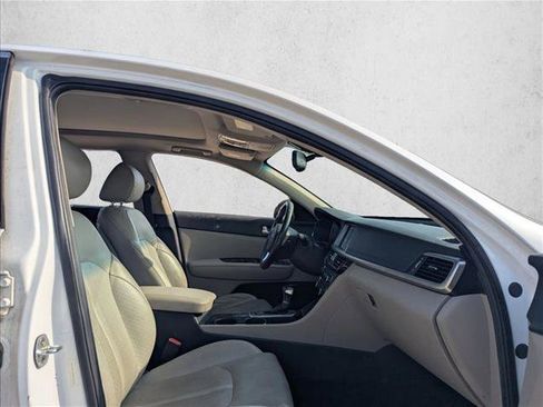 Used 2016 Kia Optima EX w/ Premium Package image 15