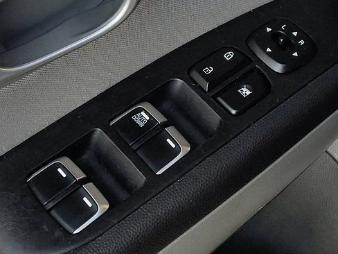 Used 2019 Kia Soul image 27