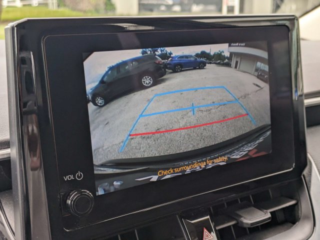 Used 2025 Toyota Corolla LE FWD image 25