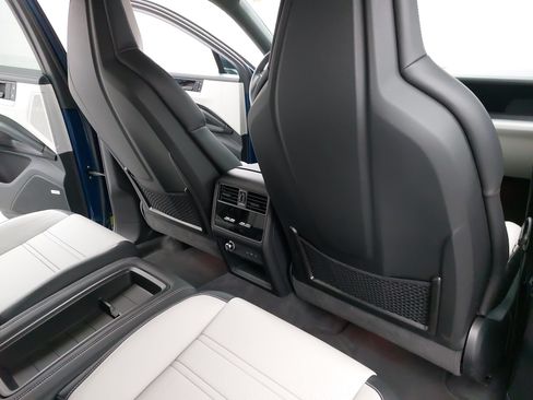 Certified 2025 Porsche Cayenne Coupe AWD/4WD image 13