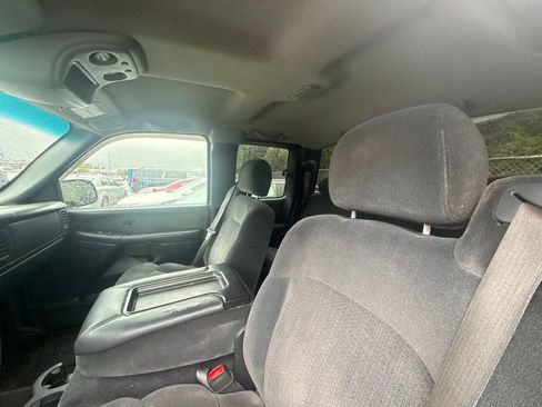 Used 2001 Chevrolet Silverado 1500 LS RWD image 9