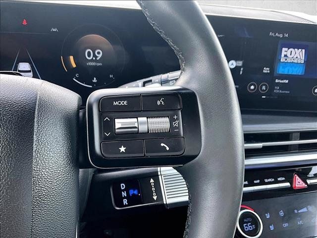 Used 2024 Hyundai Santa Fe Limited FWD image 19
