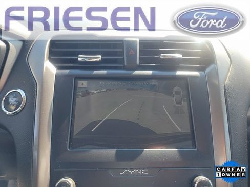 Used 2019 Ford Fusion SE image 19