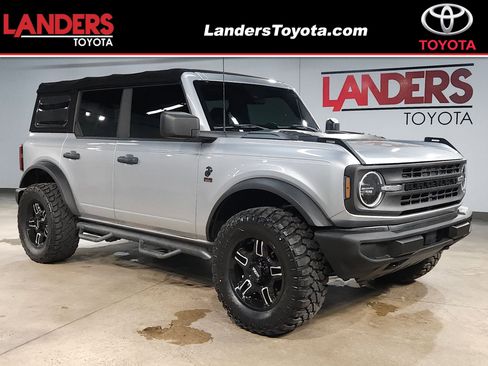 Used 2021 Ford Bronco 4-Door image 1