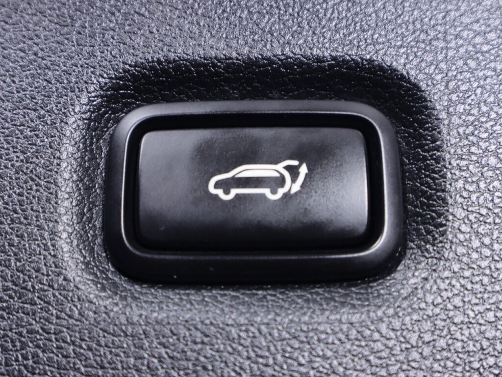 Used 2020 Hyundai Santa Fe Limited FWD image 38