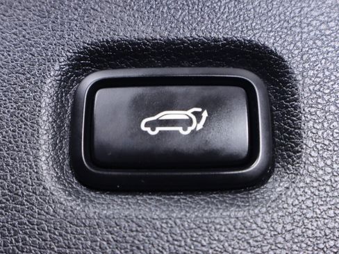 Used 2020 Hyundai Santa Fe Limited FWD image 38
