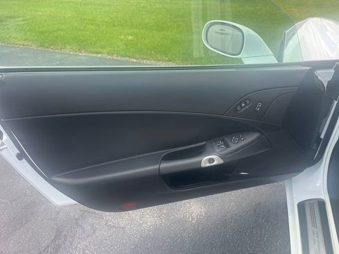 Used 2011 Chevrolet Corvette Grand Sport w/ Preferred Equipment Group RWD image 10