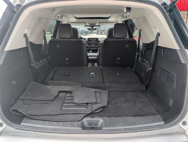 Used 2024 Nissan Pathfinder SL w/ SL Premium Package AWD/4WD image 13