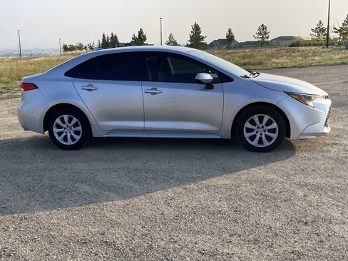 Used 2022 Toyota Corolla LE image 22