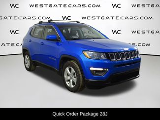 Used 2020 Jeep Compass Latitude video 2