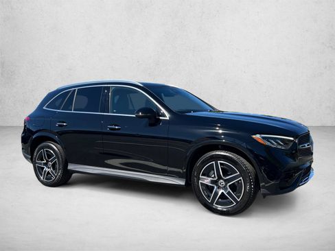 Certified 2026 Mercedes-Benz GLC 300 4MATIC image 3