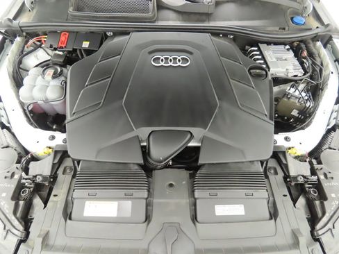 Used 2021 Audi Q7 3.0T Premium Plus image 28