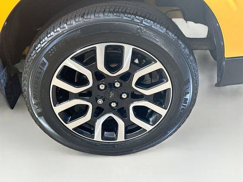 Certified 2022 Ford Maverick Lariat w/ Lariat Luxury Package image 5