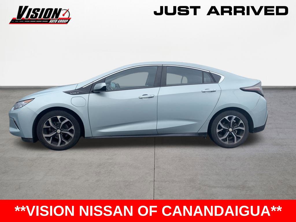 Used 2018 Chevrolet Volt LT w/ LPO, Blackout Package FWD image 2