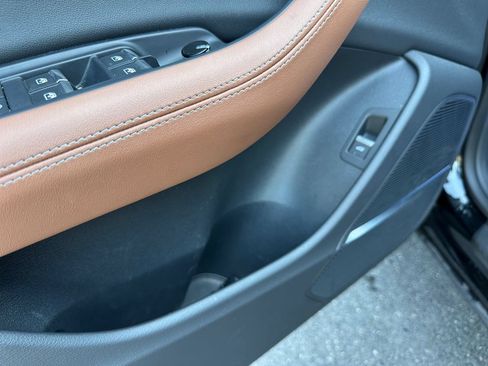 Certified 2025 Audi Q8 Premium Plus AWD/4WD image 21