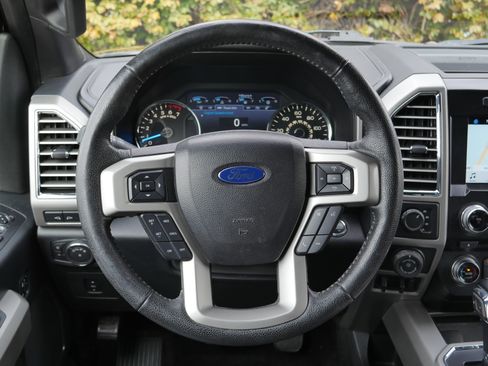 Used 2016 Ford F150 Lariat w/ Equipment Group 502A Luxury image 7