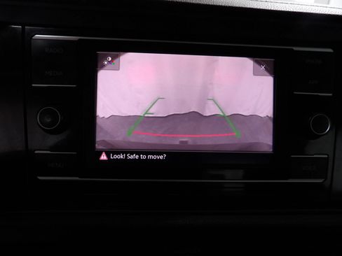 Used 2024 Volkswagen Jetta SE FWD image 16