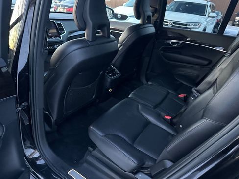 Used 2016 Volvo XC90 T6 Momentum w/ Momentum Plus Package AWD/4WD image 12