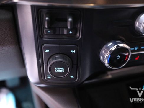 Used 2024 Ford F250 King Ranch w/ FX4 Off-Road Package image 45